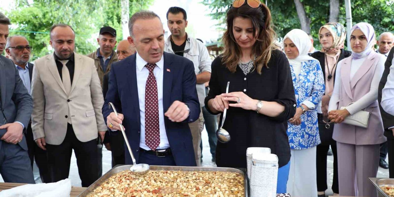 Ardahan’da aşure etkinliği düzenlendi