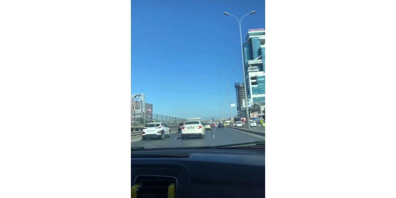 Beylikdüzü’nde trafiği tehlikeye atarak seyreden sürücüye ceza yağdı