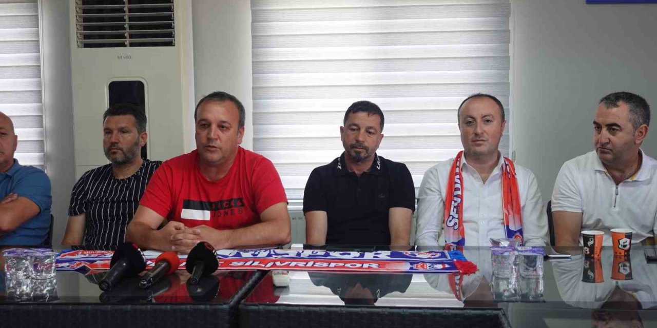Silivrispor yeni yönetimini tanıttı