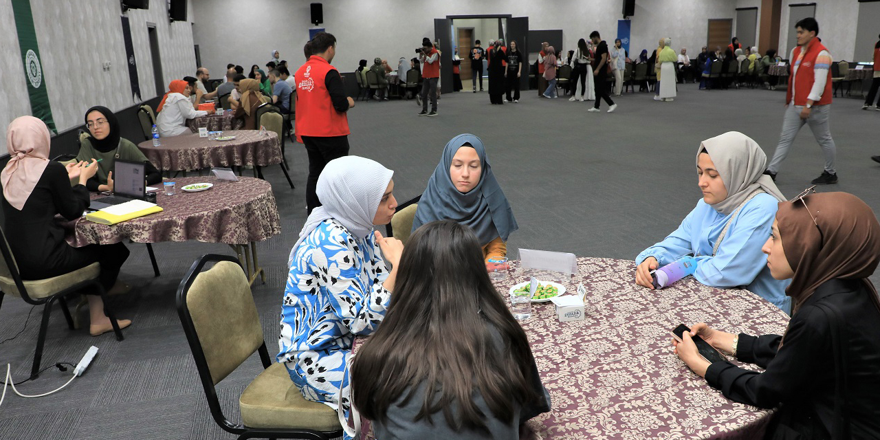 Konya Karatay Kent Konseyi Gençlik Meclisi üniversite tercih döneminde de gençlerin yanında