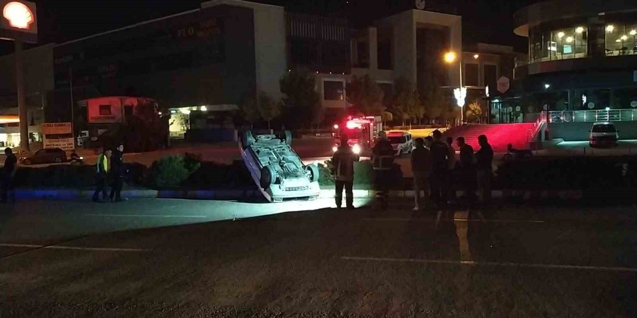 Otomobil takla attı, sürücü ölümden döndü