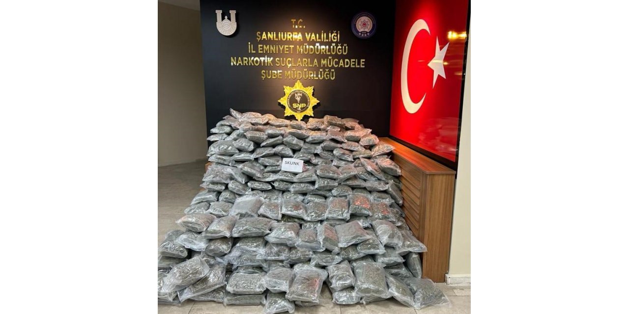 Durdurulan araçtan 177 kilo uyuşturucu çıktı