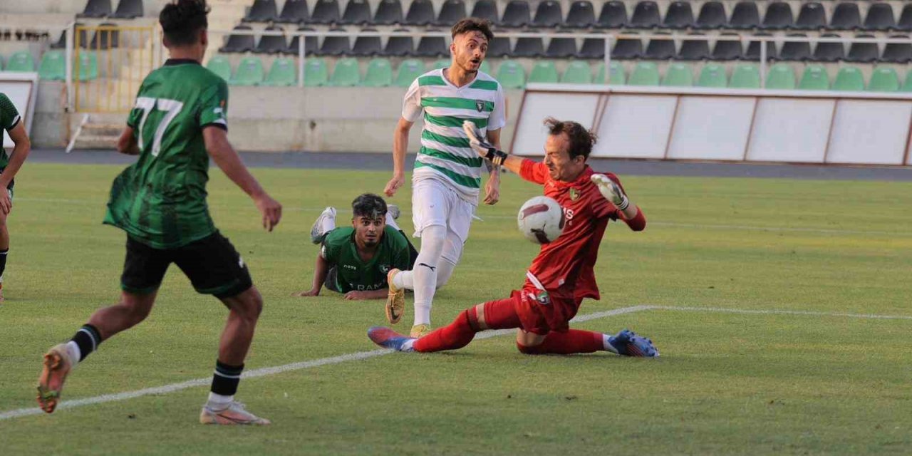 Efeler 09 SFK ilk hazırlık maçını kaybetti