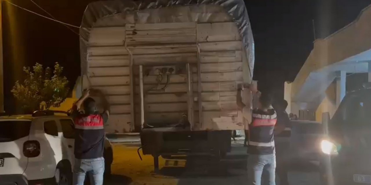 Sahte plaka ve ruhsatla 27 ton pamuk çaldılar