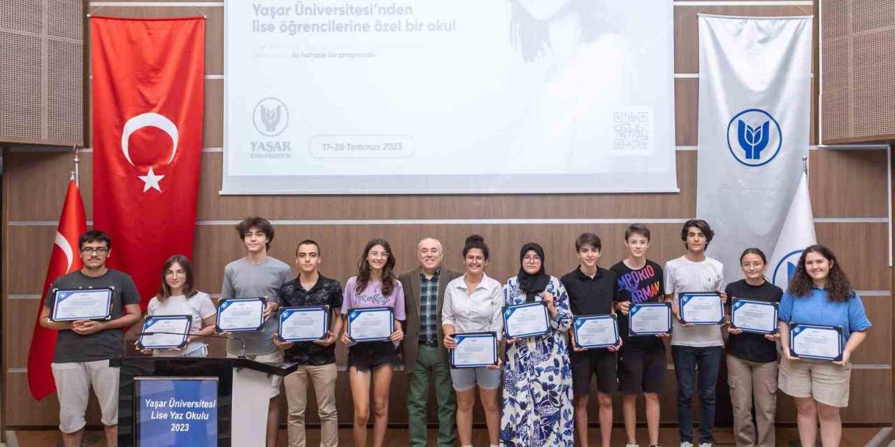 Liseliler yaz okulunda üniversiteli oldu