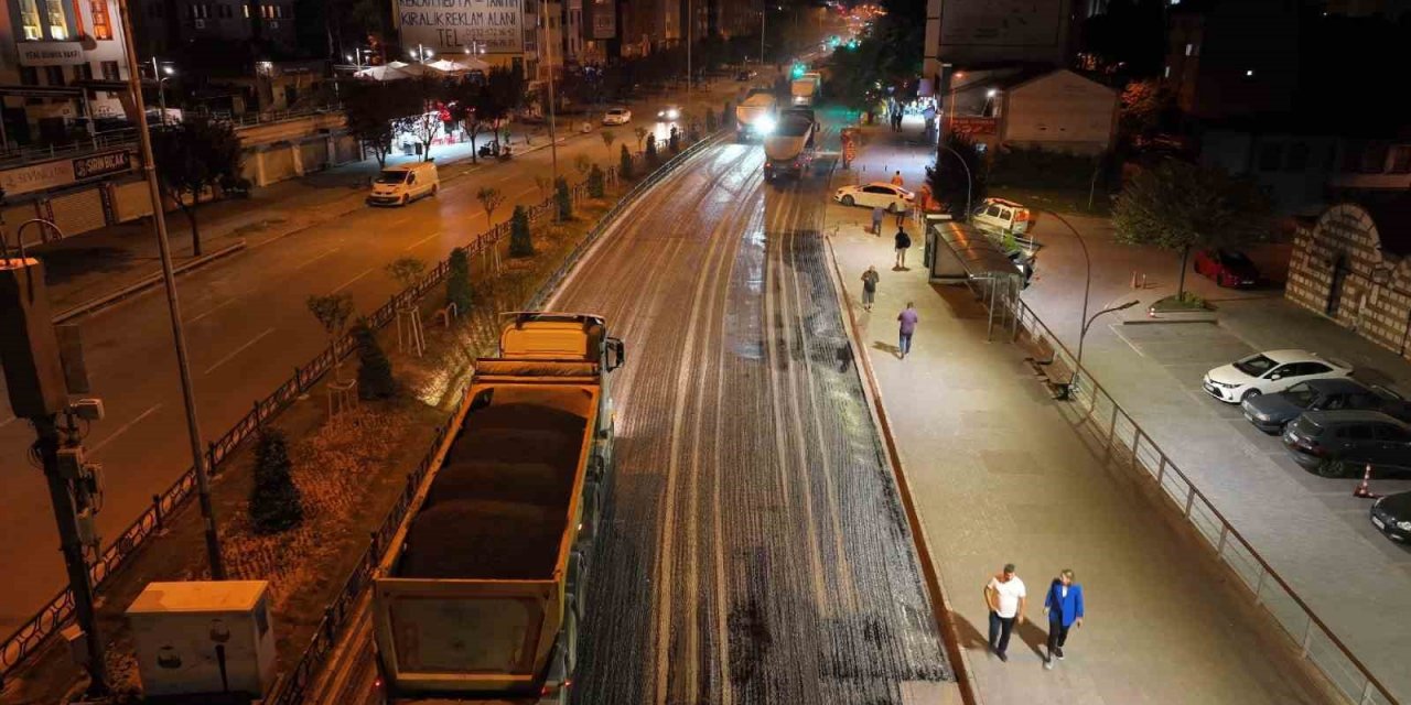 Bin 200 ton asfaltla 800 metrelik güzergah yanilendi