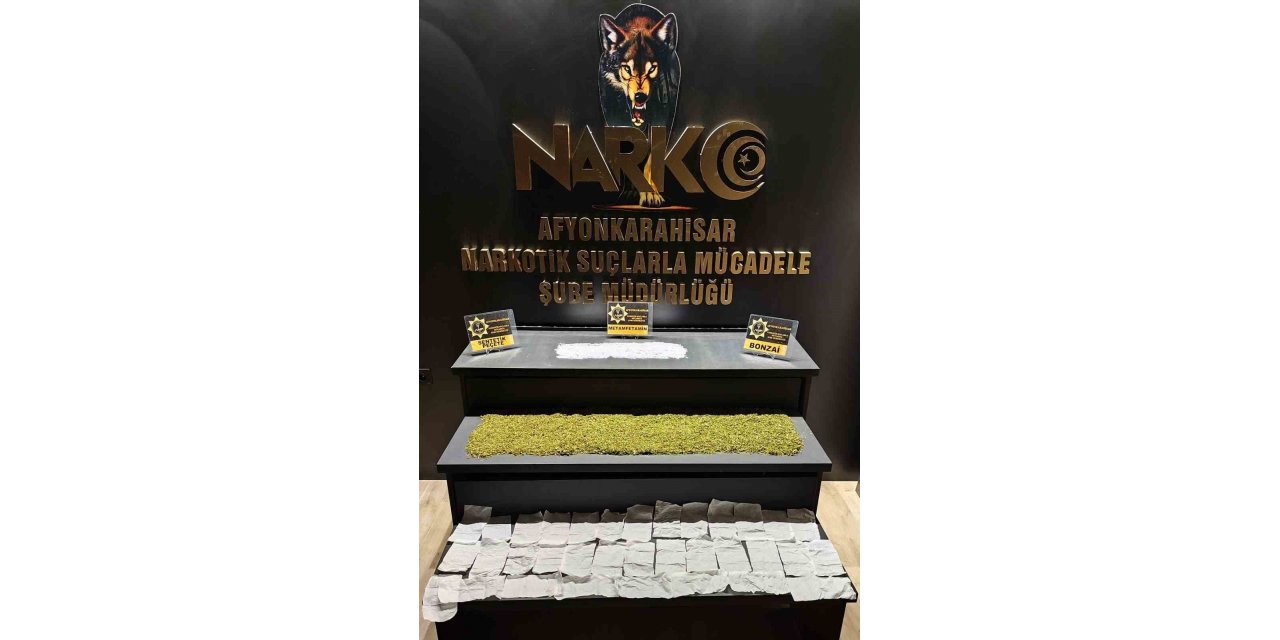 Zehir taciri ile polis arasında kovalamacada galip gelen polis oldu