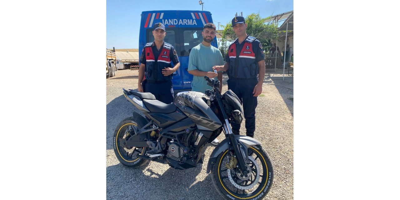 Çalıntı motosikleti satarken yakalandı