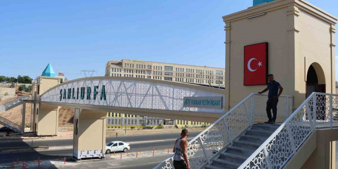 Şanlıurfa’da okullar bölgesine modern üst geçit kazandırıldı