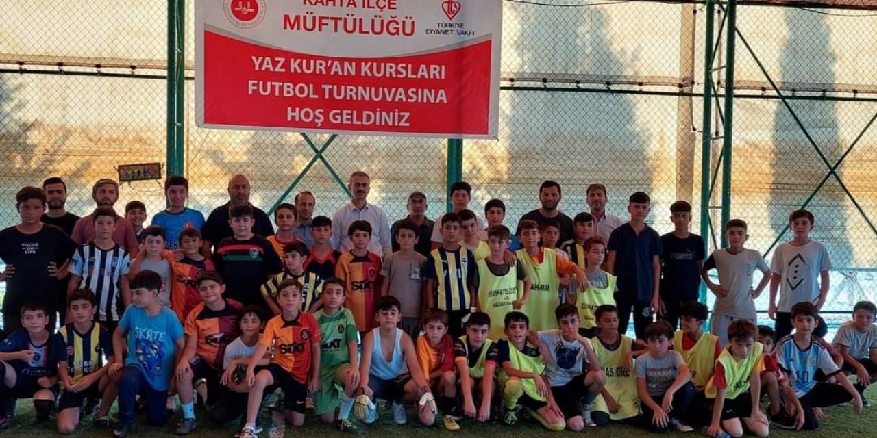 Kahta’da Yaz Kur’an Kursları futbol turnuvası başladı