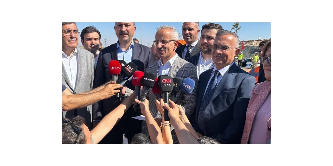 Bakan Uraloğlu, Gaziantep Şehir Hastanesi Kavşağı’nda incelemelerde bulundu