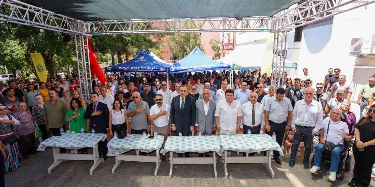 Buca’da aşure dualarla karıldı