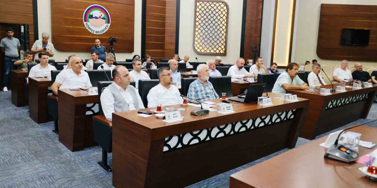 Körfez’de meclis toplantısında müjdeler peş peşe geldi