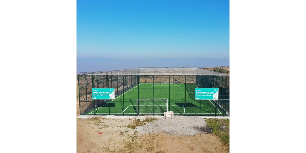 Yenipazar Paşaköy halı sahası ışık saçıyor