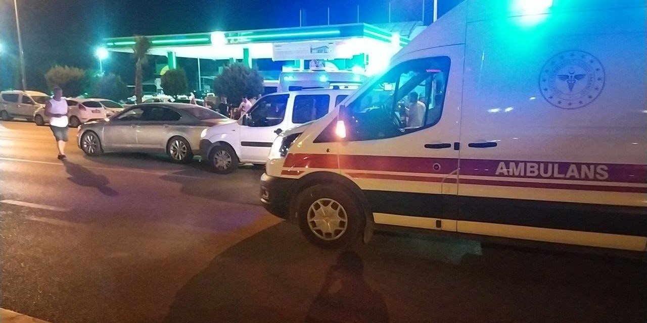 Zincirleme trafik kazasında 3 kişi yaralandı