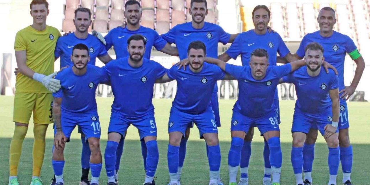 Altay, hazırlık maçında güldü