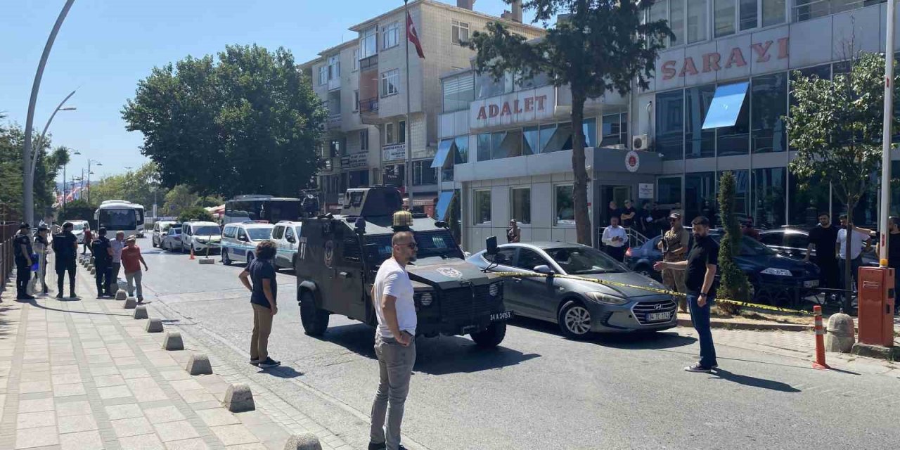 Esenyurt’taki tekel bayi cinayetinin şüphelileri Büyükçekmece Adliyesi’nde