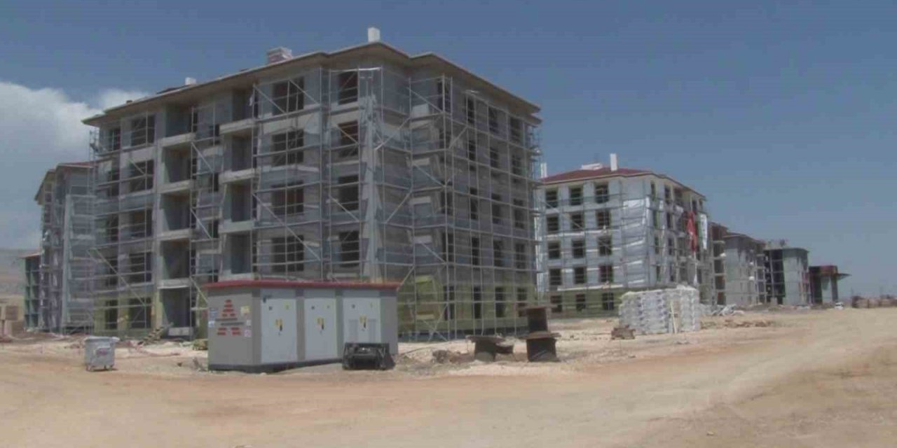 Deprem konutlarında sona yaklaşıldı