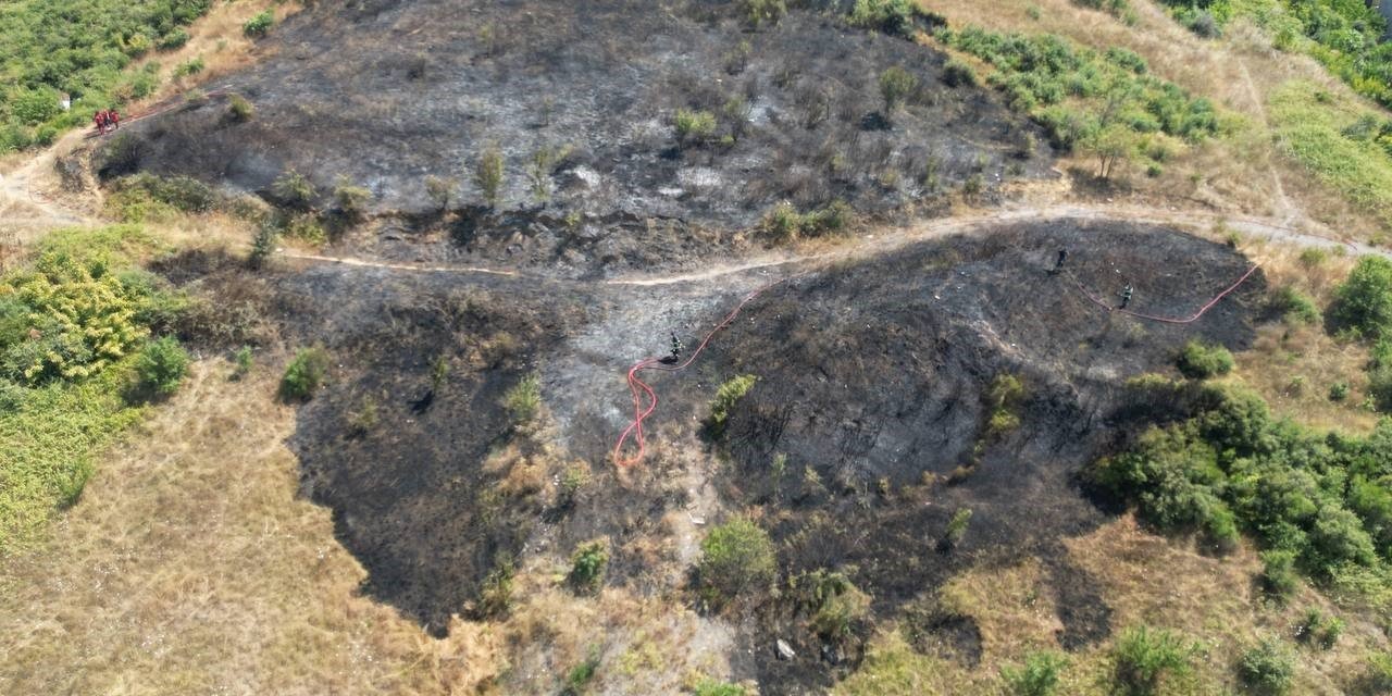 Otluk alanda çıkan yangın 20 dönüm alanı küle çevirdi