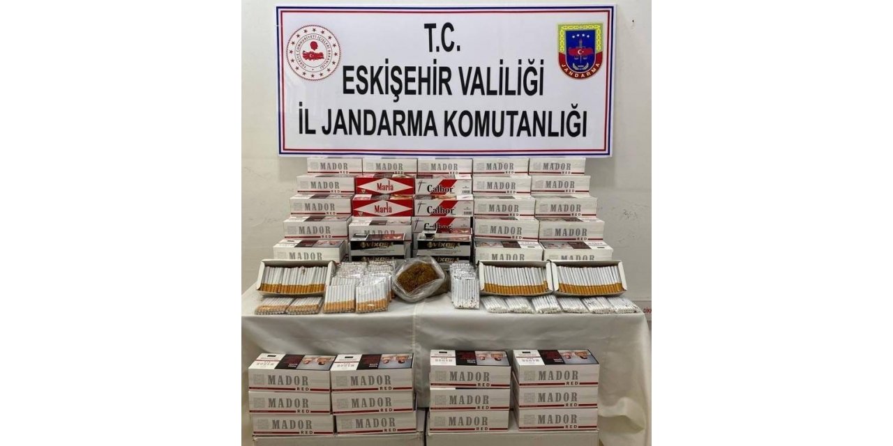 Kaçak sigara satmaya hazırlanan şahıs jandarma tarafından yakalandı
