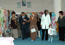 Selmek'in sergisini, Ayşe Esen açtı