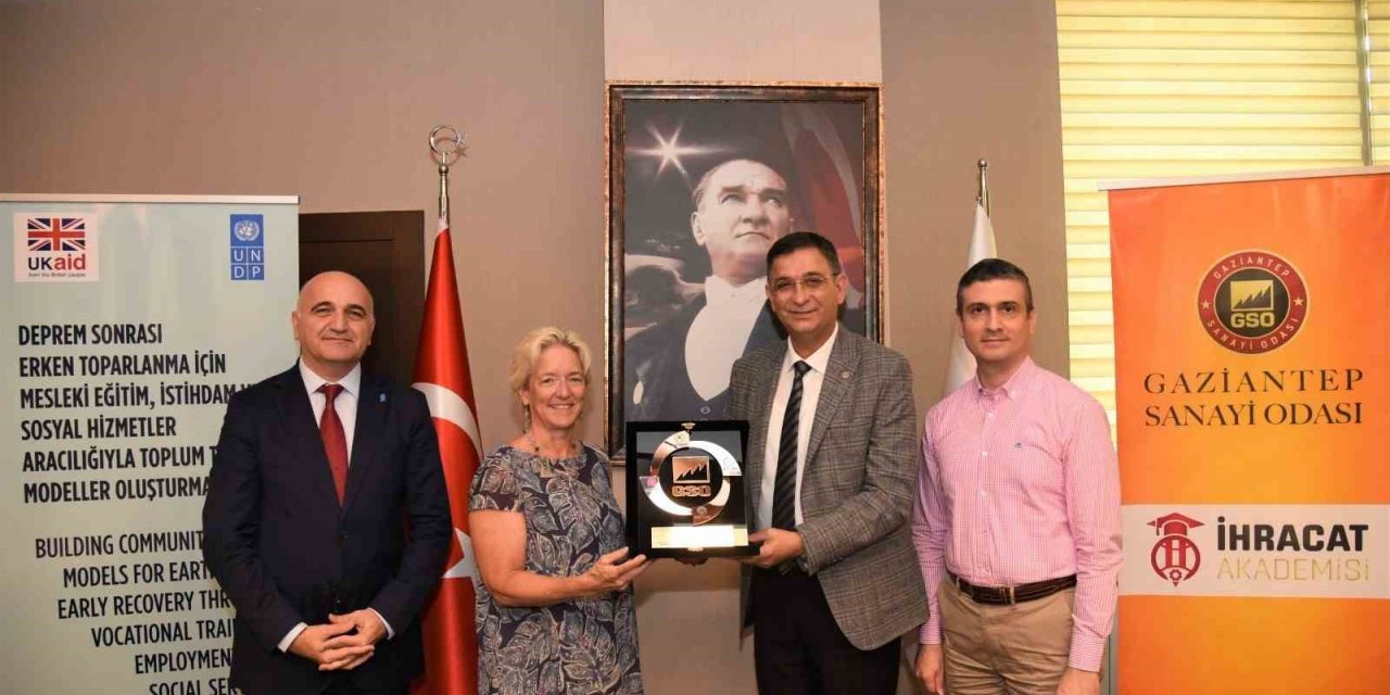 İhracat Akademisi 7. dönem sertifika töreni gerçekleştirildi