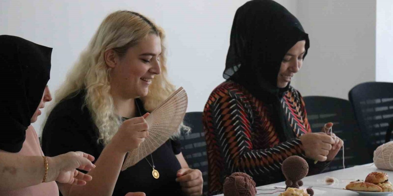 Bu merkez ev hanımlarının aile ekonomisine katkı sağlayacak