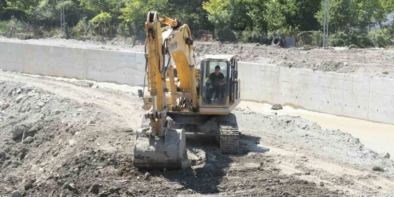 Yenice’de sel yaraları sarılıyor