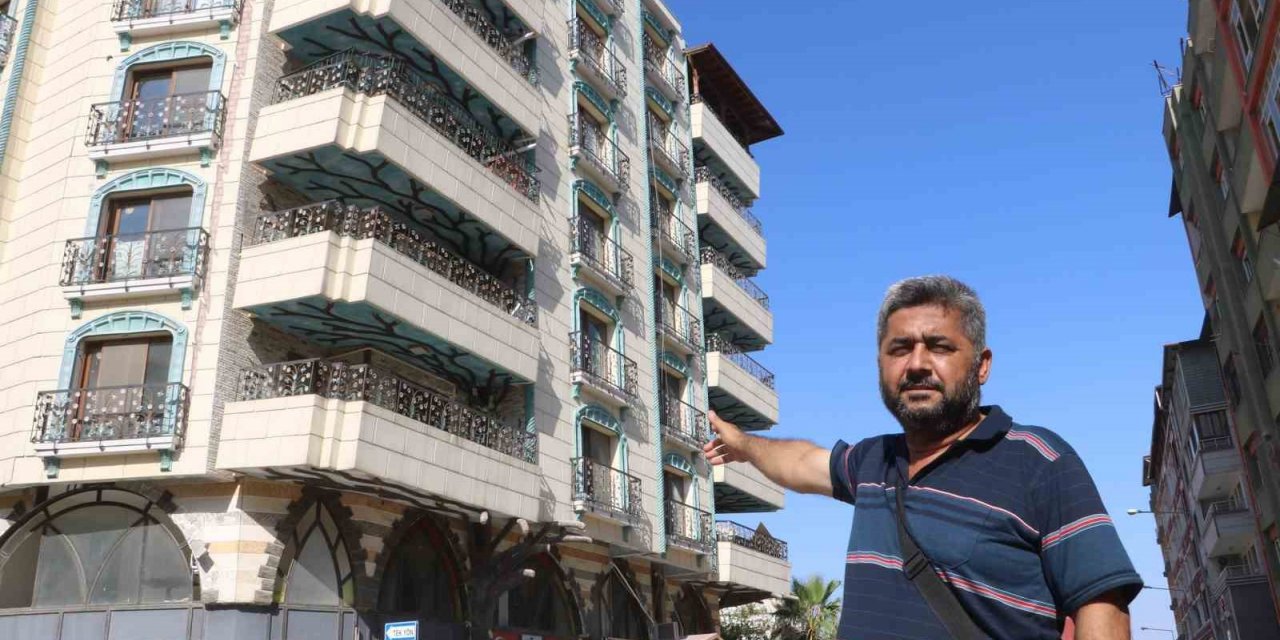 Deprem bölgesinde görünümüyle tedirgin ediyor ancak hikayesi bambaşka