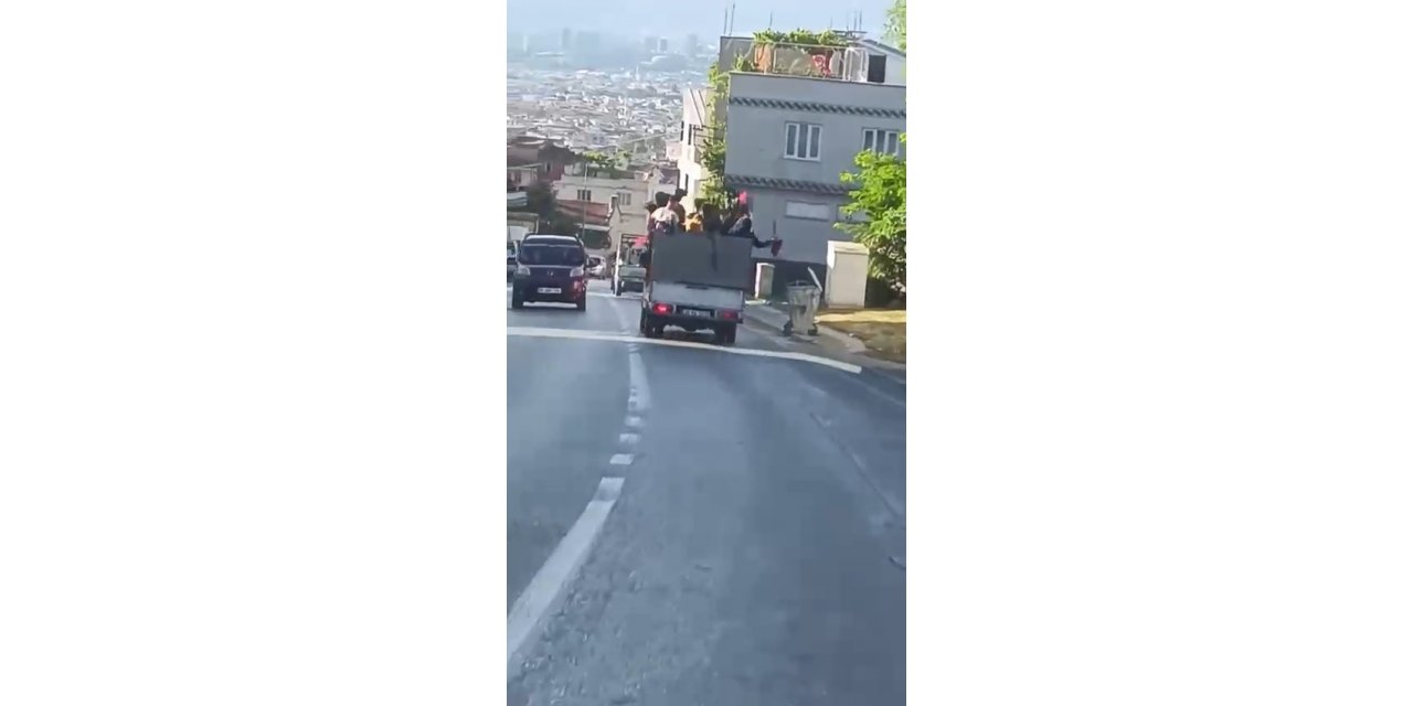 Tehlikeli düğün konvoyu amatör kameraya yansıdı