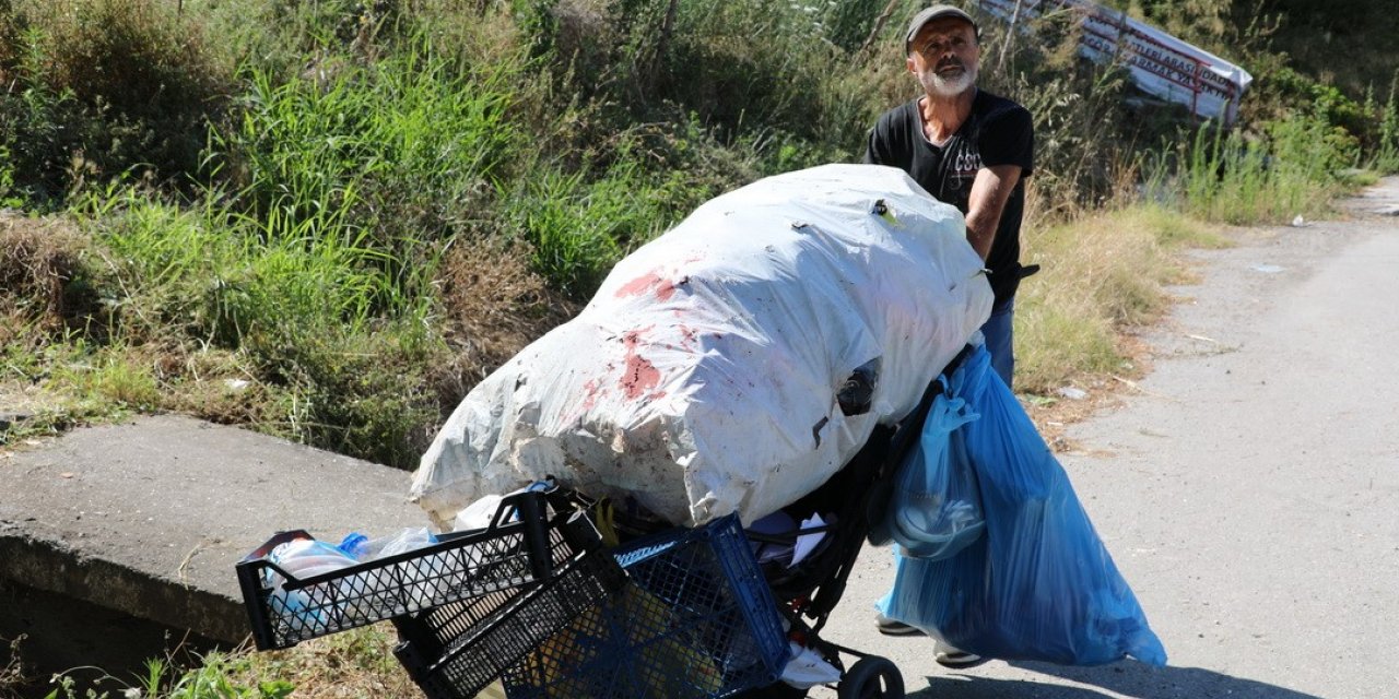 Maratoncunun yürek yakan dramı: Atık topluyor