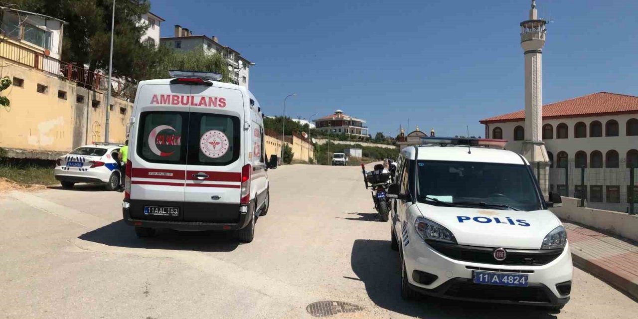 Bilecik’te bisiklet ile otomobilin çarpışması sonucu küçük çocuk yaralandı