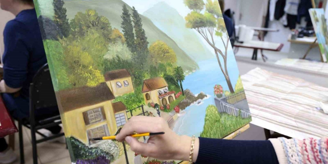 Hayallerini tuvale döküyorlar