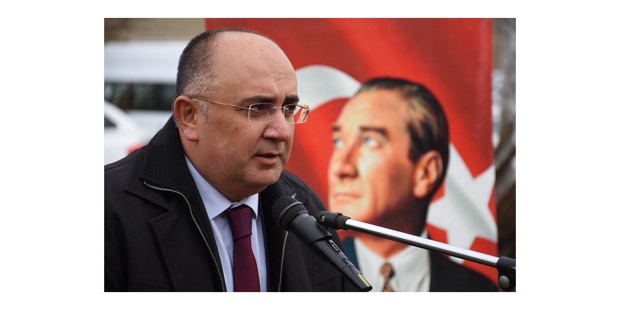 Yeni beldeye başkan oldu, 4 görevi birden yürütecek