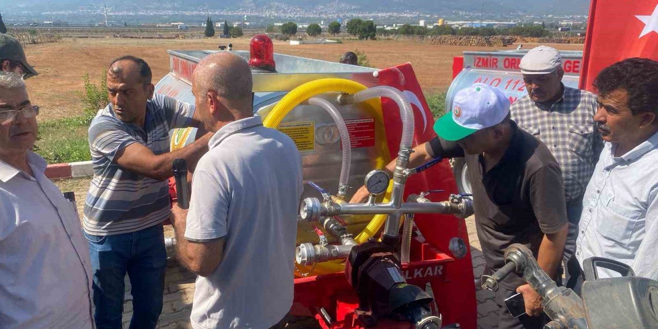 İzmir ve Manisalı muhtarlara orman yangını için su tankı teslim edildi