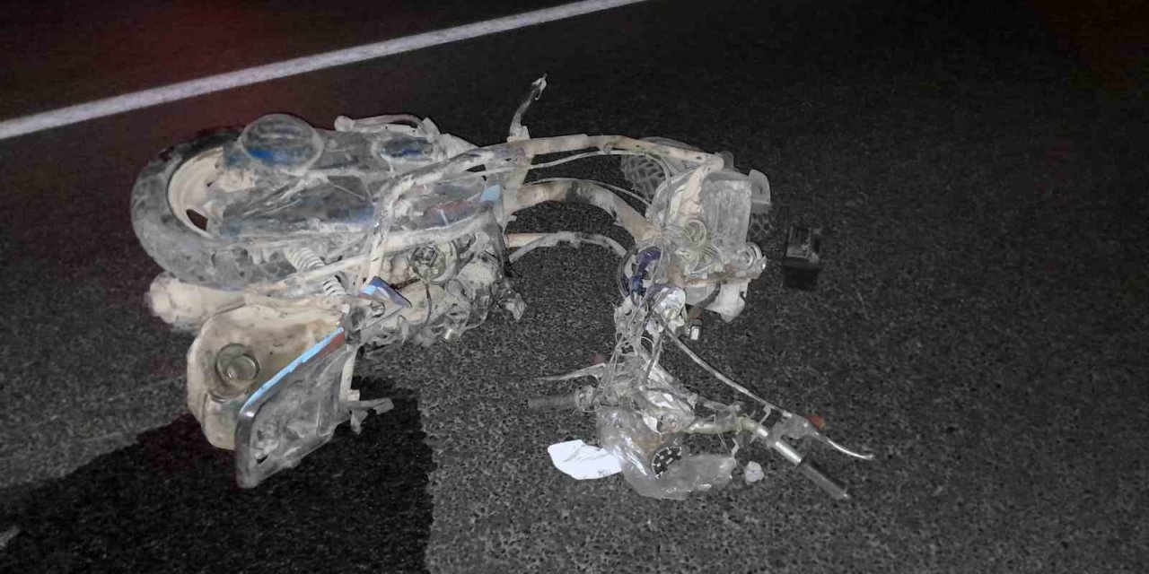 Motosiklet kaza yerinden 300 metre ileriye fırladı