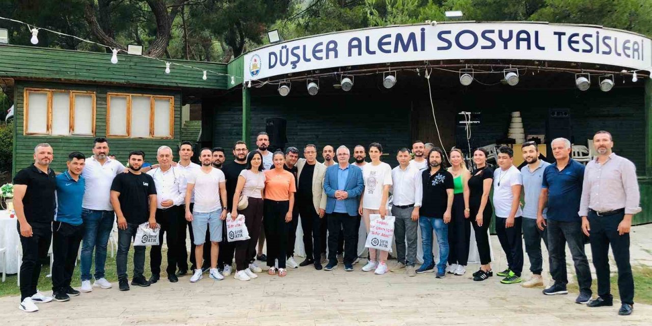 Kozan Belediyesi, başarılı sporcuları ödüllendirdi