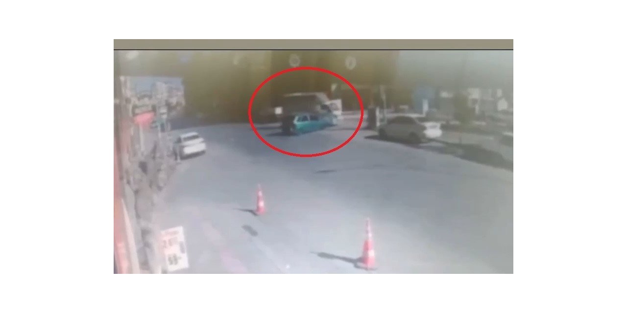 Yolu ortalamayınca kafa kafaya çarpıştılar