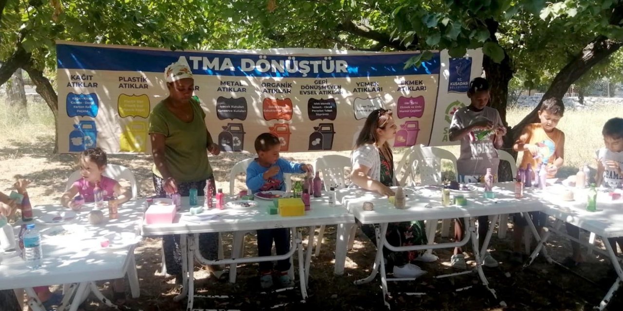 Kuşadası’nda çocuklar eğlenerek geri dönüşüm bilinci kazanıyor