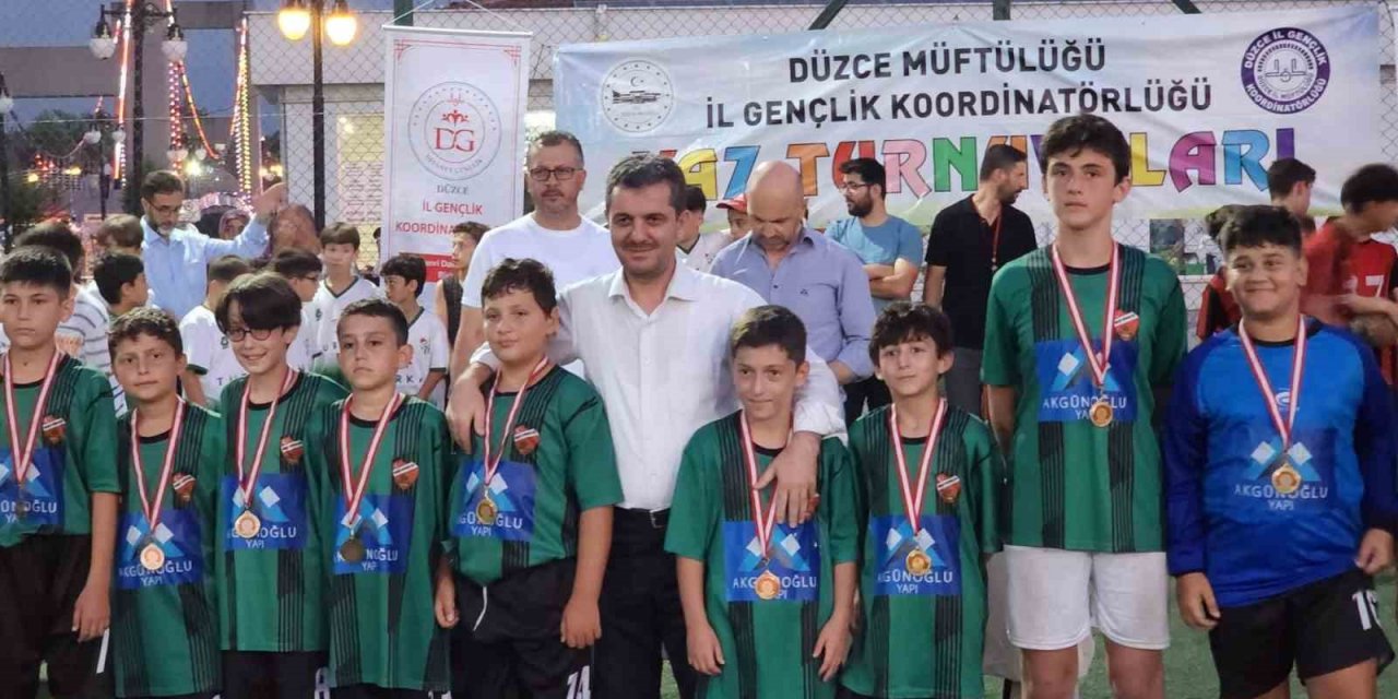 Yaz Kur’an kurslarının şampiyonu belli oldu