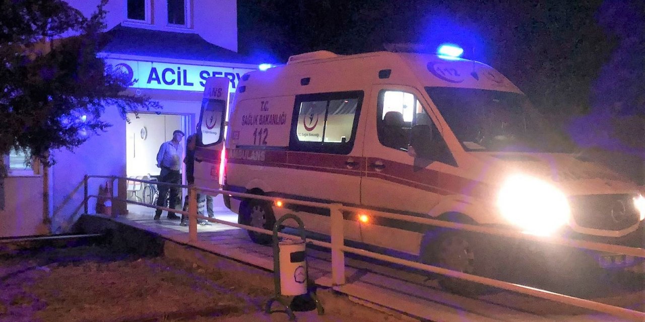 Kıraathaneci iki akraba arasında çıkan bıçaklı kavgada kan aktı: 1 yaralı