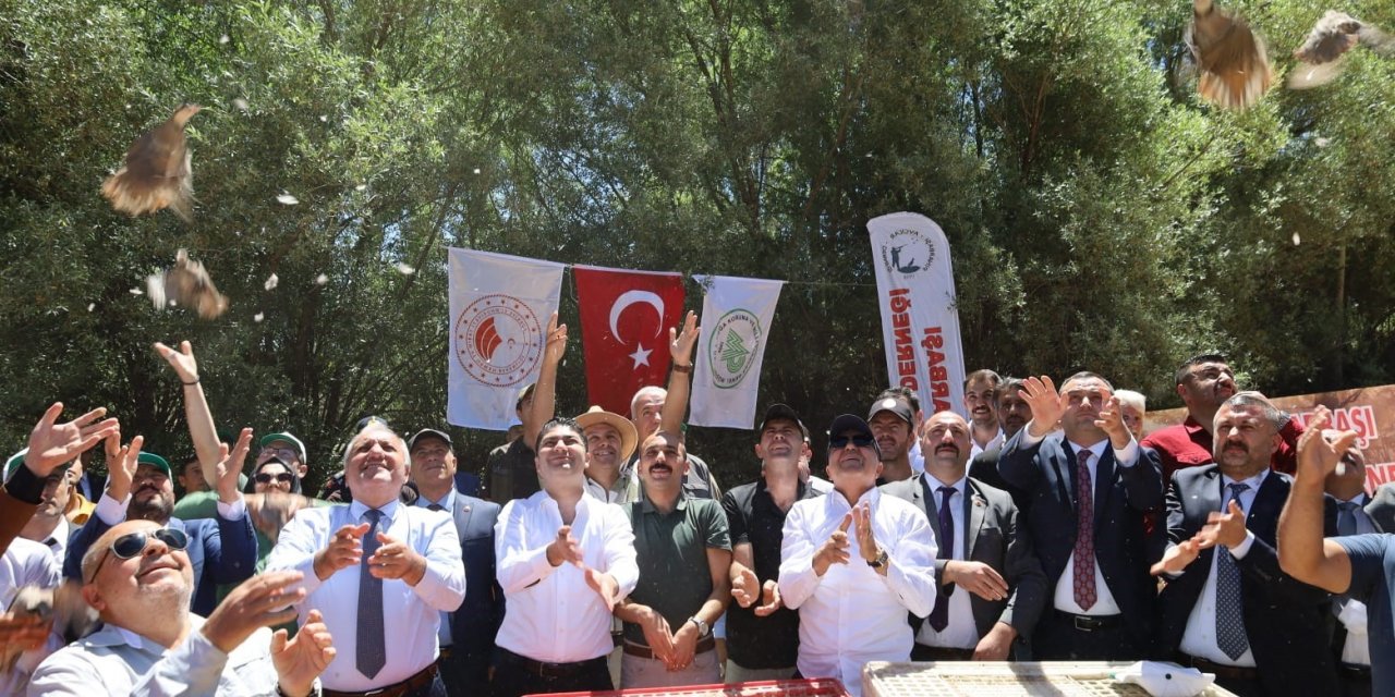 Özdemir; yaban hayatının desteklenmesi programına katıldı