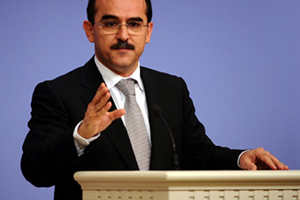 Adalet Bakanlığı’ndan yargıya neşter
