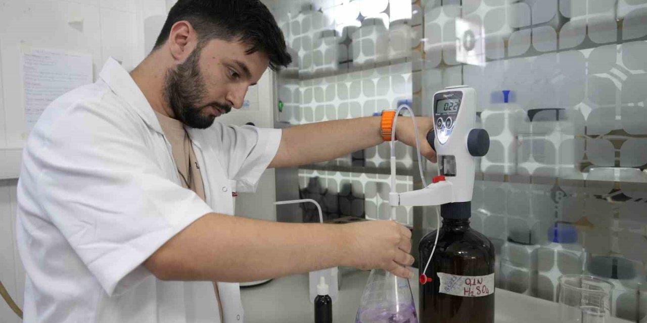 Gemlik Belediyesi’nin yaprak, toprak ve su analizi laboratuvarı ilçedeki çiftçiye rehber oldu