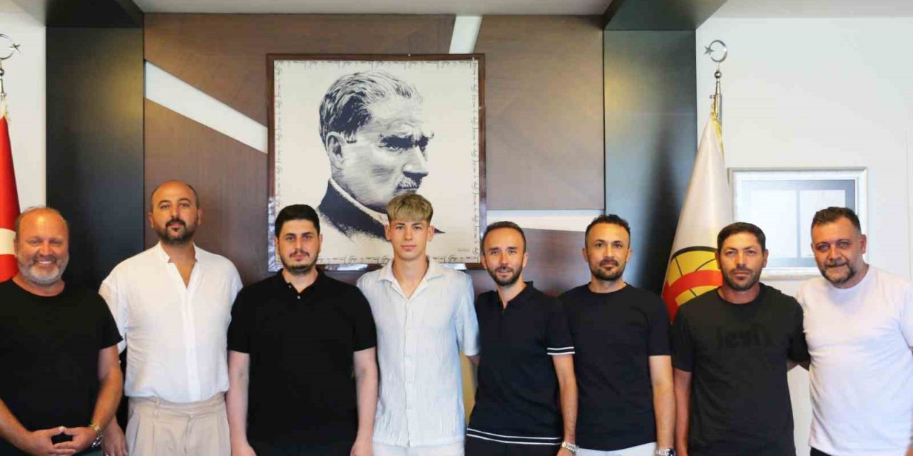 Eskişehirsporlu Eren Altıntaş, Alanyaspor’a transfer oldu