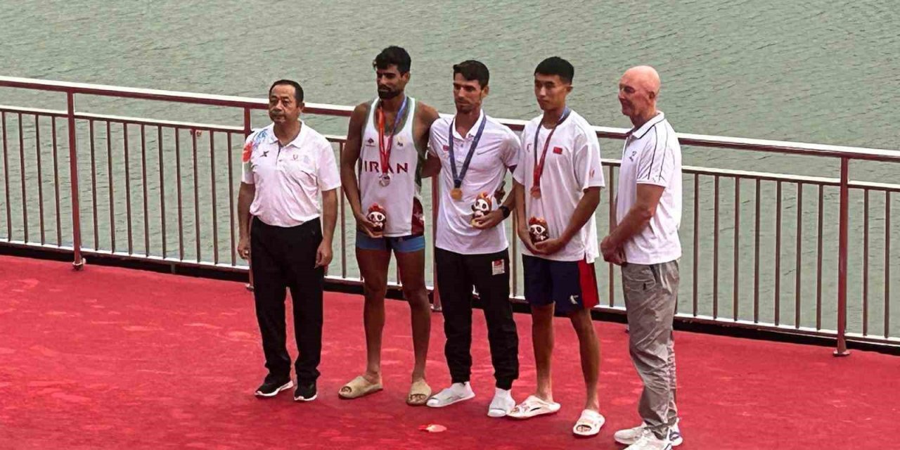 Milli kürekçilerden, Dünya Üniversite Yaz Oyunları’nda 2 madalya