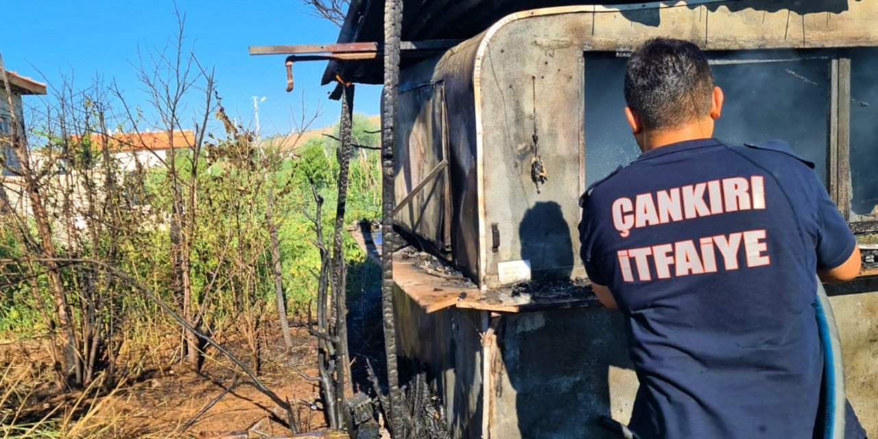 Alevlere teslim olan kulübe kullanılamaz hale geldi
