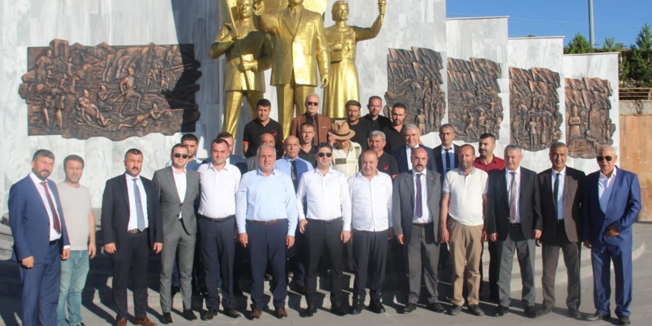 MHP’li Özdemir ve İl Teşkilatı’ndan Pınarbaşı’na Ziyaret