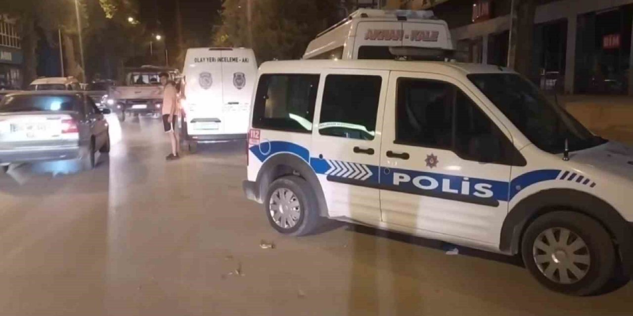 Eve döndüklerinde oğullarının cansız bedeniyle karşılaştılar