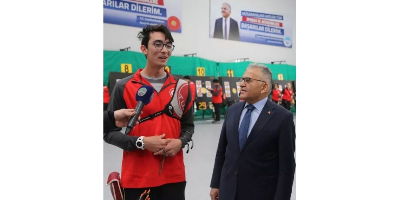 Büyükkılıç’tan Mete Gazoz’a Tebrik